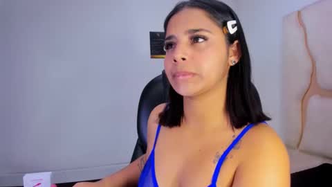 Snapshot of miahsex69 chatting on 11.12.25 miahsex69 online show from 11.12.25