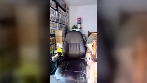 Mark online show from 04.15.26