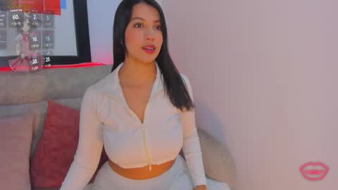 miakris1 online show from 09.13.25