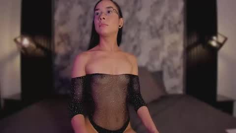 Mia Larouse online show from 03.03.26