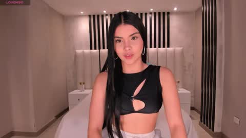 Call me Mia  online show from 02.08.26