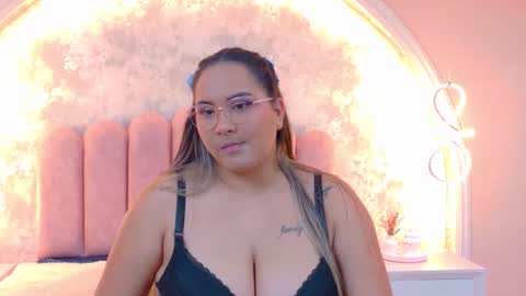 Mia online show from 03.13.26