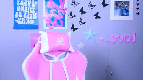 Snapshot of miamilas chatting on 12.10.24 miamilas online show from 12.10.24