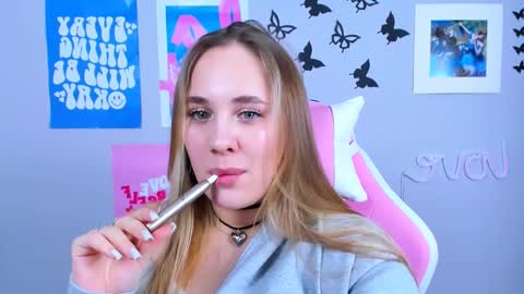 Snapshot of miamilas chatting on 12.20.24 miamilas online show from 12.20.24