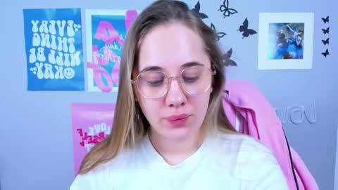 Snapshot of miamilas chatting on 01.30.25 miamilas online show from 01.30.25