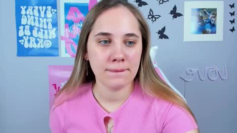 Snapshot of miamilas chatting on 02.05.25 miamilas online show from 02.05.25