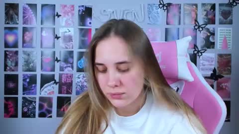 Snapshot of miamilas chatting on 02.10.25 miamilas online show from 02.10.25