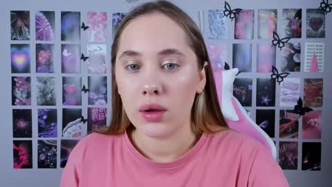 Snapshot of miamilas chatting on 02.14.25 miamilas online show from 02.14.25