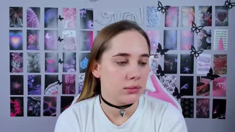 Snapshot of miamilas chatting on 02.19.25 miamilas online show from 02.19.25