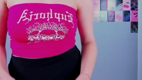 Snapshot of miamilas chatting on 03.10.25 miamilas online show from 03.10.25