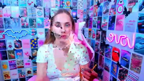 Snapshot of miamilas chatting on 09.30.25 miamilas online show from 09.30.25