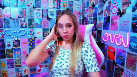 Snapshot of miamilas chatting on 10.02.25 miamilas online show from 10.02.25