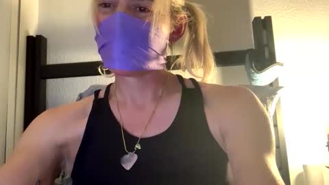 Snapshot of miamitransgirl305 chatting on 02.24.26 miamitransgirl305 online show from 02.24.26