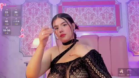 Mia   -5 7001400 Follow  online show from 03.07.25