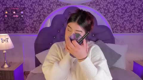 Mia   -5 7001400 Follow  online show from 11.26.25