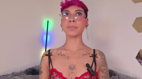 Snapshot of miamorgann chatting on 11.26.25 Mia Morgann online show from 11.26.25