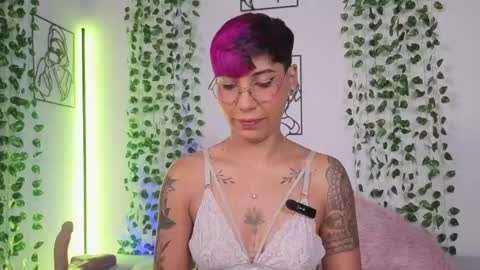 Mia Morgann online show from 05.15.26