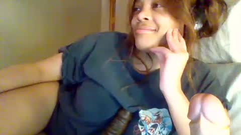 MiaMuffn online show from 12.04.24