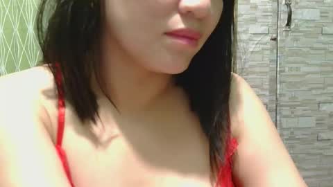 Snapshot of mianoirex chatting on 03.11.26 Mia online show from 03.11.26