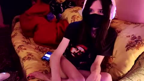 Snapshot of miaowhowl chatting on 01.20.25 Kristien online show from 01.20.25