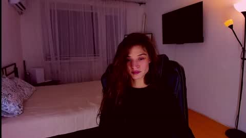 Mia online show from 07.02.26