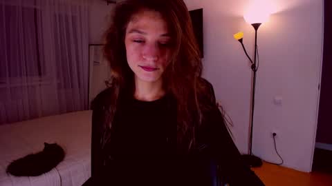 Mia online show from 07.09.26