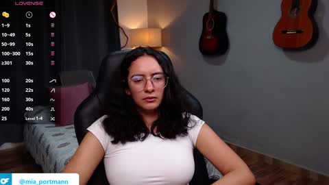 MIAPORTMANN online show from 12.20.24