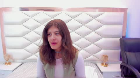 Sweetie Mia online show from 02.04.25