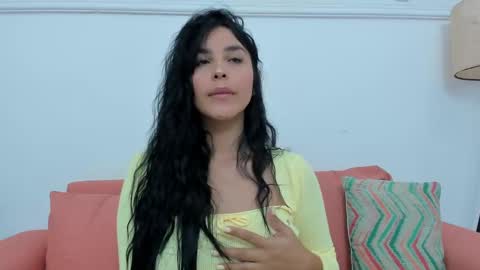 Mia Quevedo online show from 09.24.25