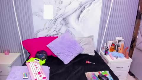 Miarose 69 online show from 07.04.26