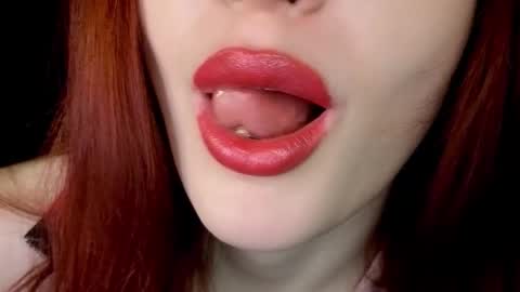 Mia online show from 02.04.26