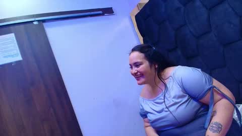 Snapshot of miarous69 chatting on 01.10.26 MiaRouse online show from 01.10.26