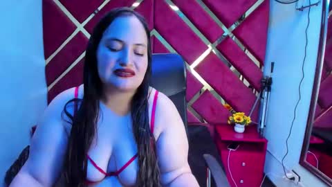 Snapshot of miarous69 chatting on 02.12.26 MiaRouse online show from 02.12.26