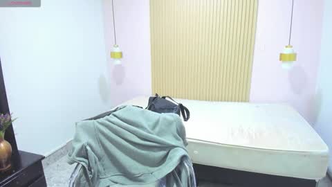 miasalazar9 online show from 03.20.26