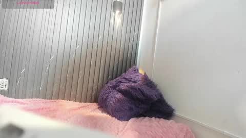 miasalazar9 online show from 04.28.26