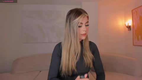 Mia Silva online show from 06.06.26