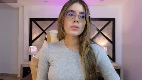 Mia online show from 03.02.26