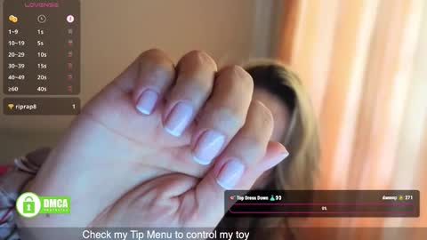 miasiren online show from 09.16.25