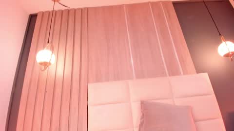 Snapshot of miasphencer chatting on 03.07.25 Mia online show from 03.07.25