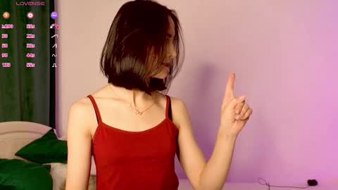 Snapshot of miasweetashoney chatting on 11.28.25 Mia online show from 11.28.25