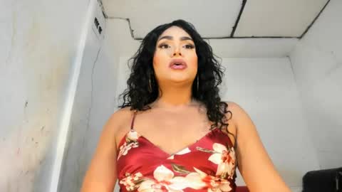 Snapshot of miavaniity54 chatting on 06.29.26 miavaniity54 online show from 06.29.26