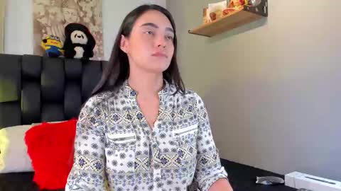 Snapshot of miavelvet1 chatting on 11.05.25 miavelvet1 online show from 11.05.25