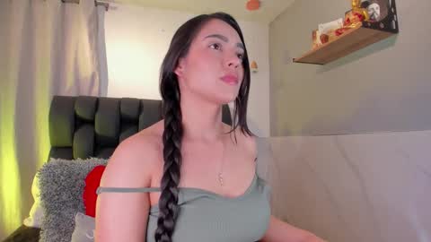 Snapshot of miavelvet1 chatting on 11.07.25 miavelvet1 online show from 11.07.25