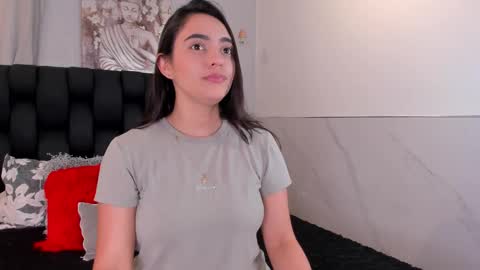 Snapshot of miavelvet1 chatting on 02.12.26 miavelvet1 online show from 02.12.26