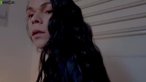 Mia online show from 11.02.25