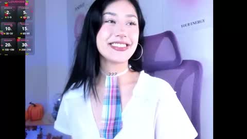 Snapshot of miawilsson_ chatting on 11.05.25 Mia Wilsson online show from 11.05.25