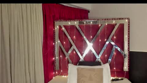 Snapshot of micaelahott_ chatting on 11.17.25 micaelahott_ online show from 11.17.25