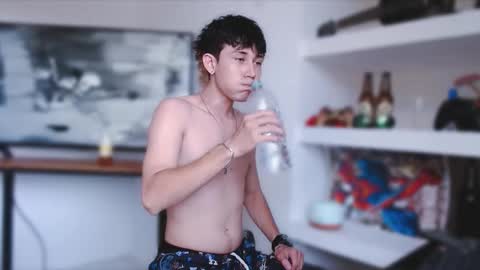 Snapshot of michaeel_blue chatting on 11.10.25 Michael online show from 11.10.25