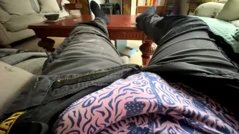 Snapshot of michael12643 chatting on 10.09.25 James online show from 10.09.25