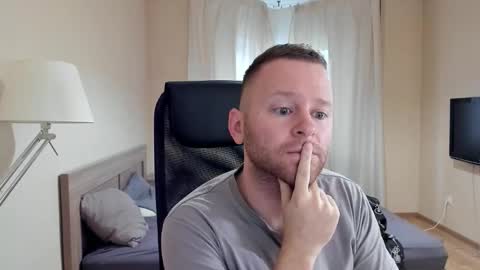 Snapshot of michael_birkin chatting on 09.28.25 Michael Birkin online show from 09.28.25